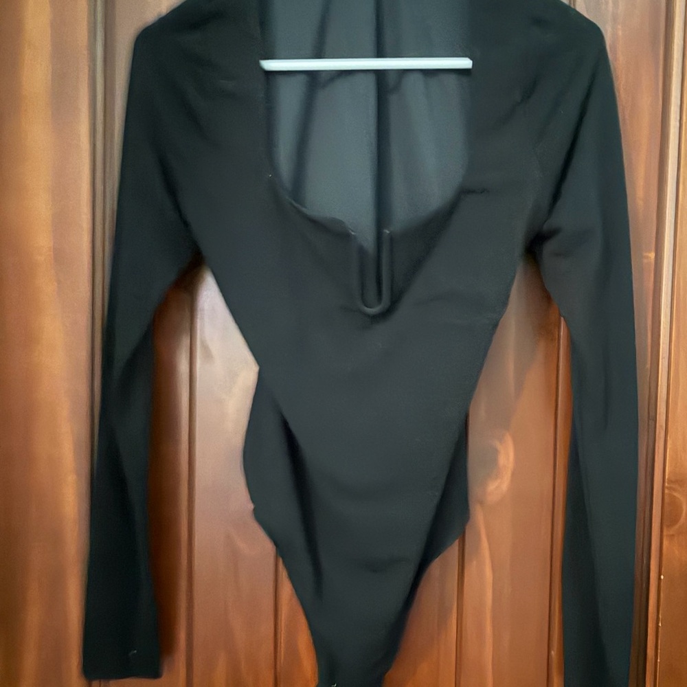 Good American Black Deep V-Neck Bodysuit